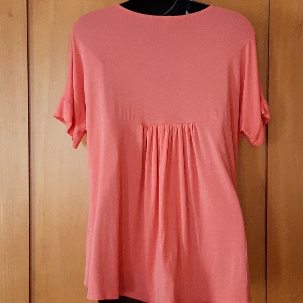 Azulesā0range topĀ with back gather - Picture 2 of 10